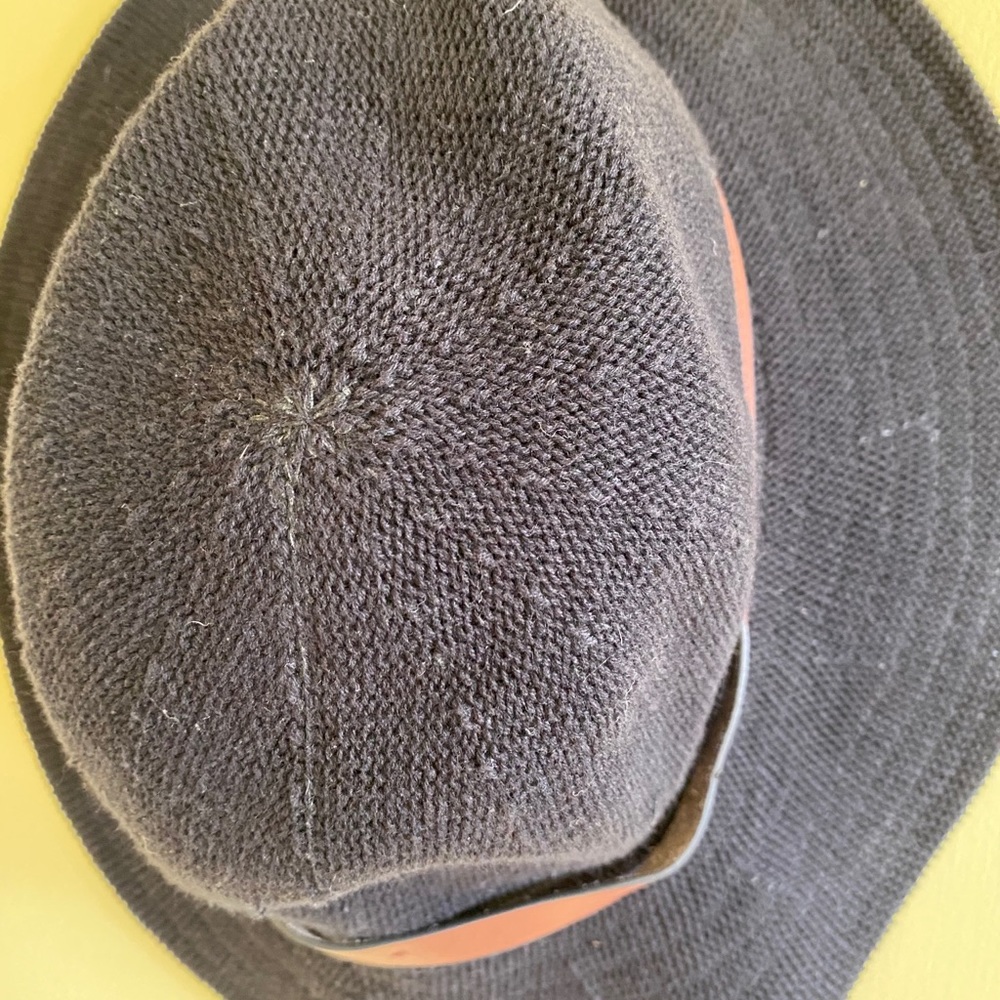 Floppy hat
